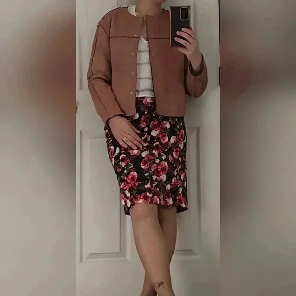 Banana Republic Floral skirt with pockets - Picture 10 of 11